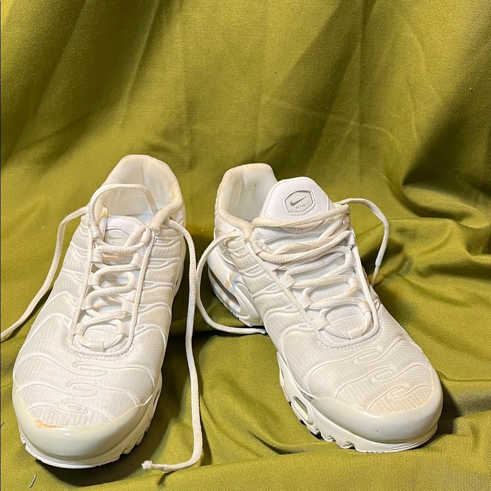 Nike  Air White Sneakers 👟
